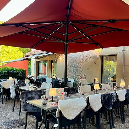 Logis Hotel, Chalets Et Restaurant Les Chatelmines Ла-Бресс Экстерьер фото