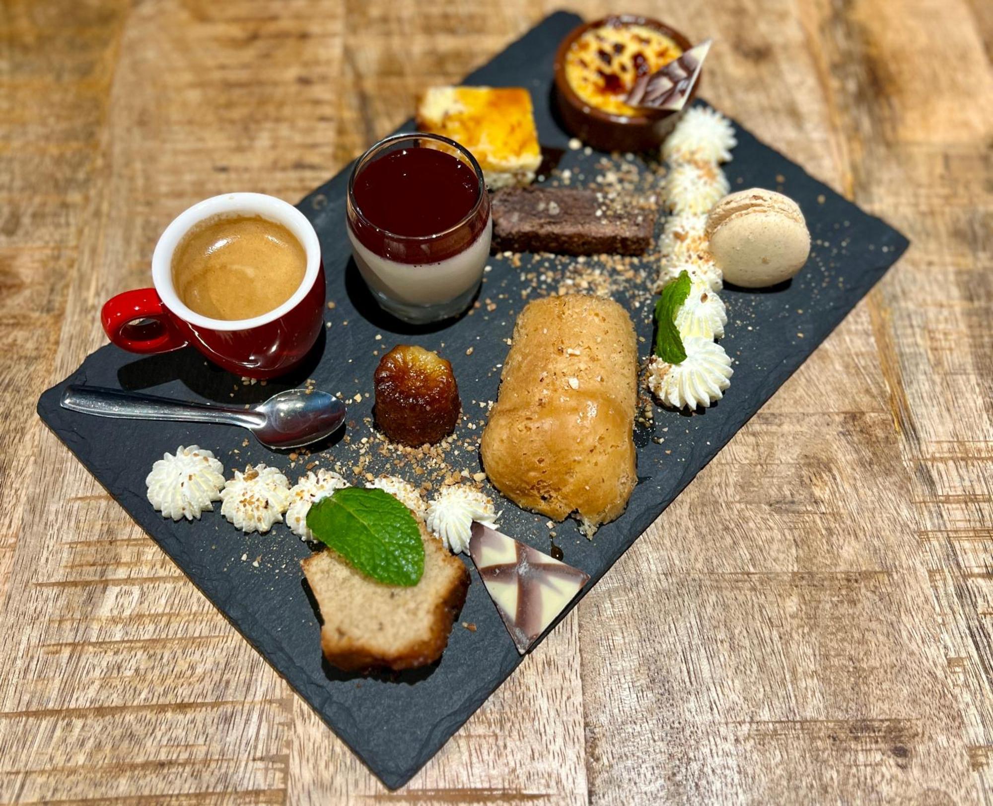 Logis Hotel, Chalets Et Restaurant Les Chatelmines Ла-Бресс Экстерьер фото
