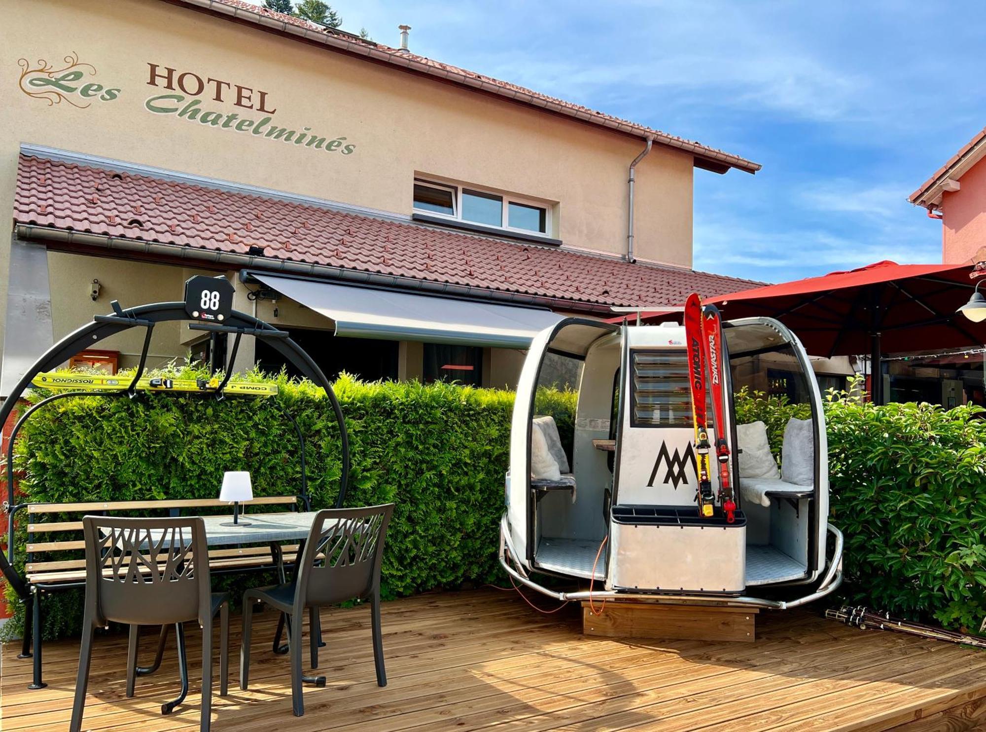 Logis Hotel, Chalets Et Restaurant Les Chatelmines Ла-Бресс Экстерьер фото