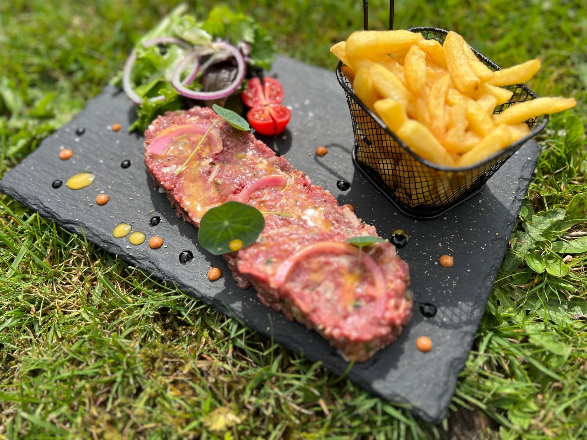 Logis Hotel, Chalets Et Restaurant Les Chatelmines Ла-Бресс Экстерьер фото